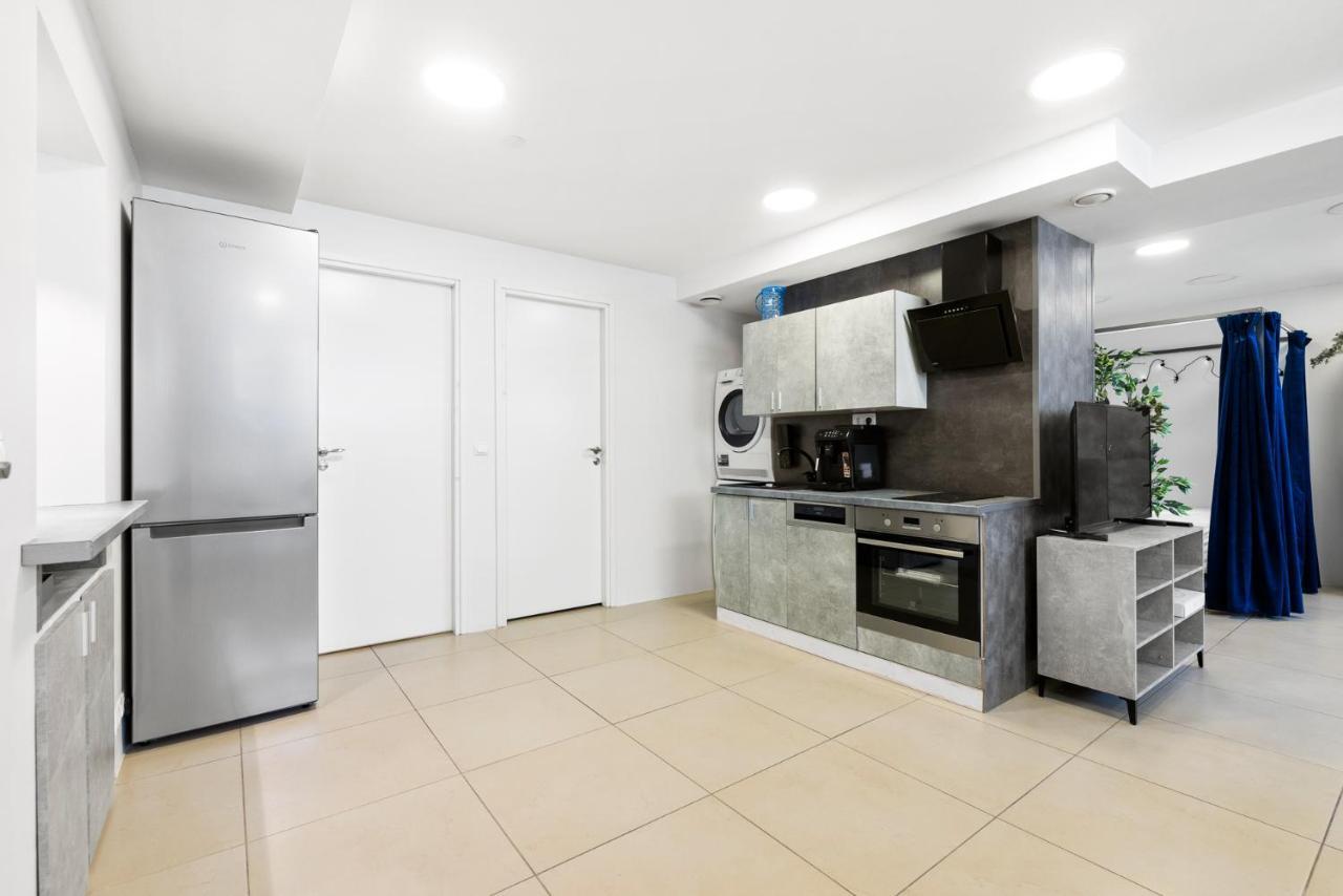 Sirena Apartment - Self Check-In And Free Parking Reval Exterior foto