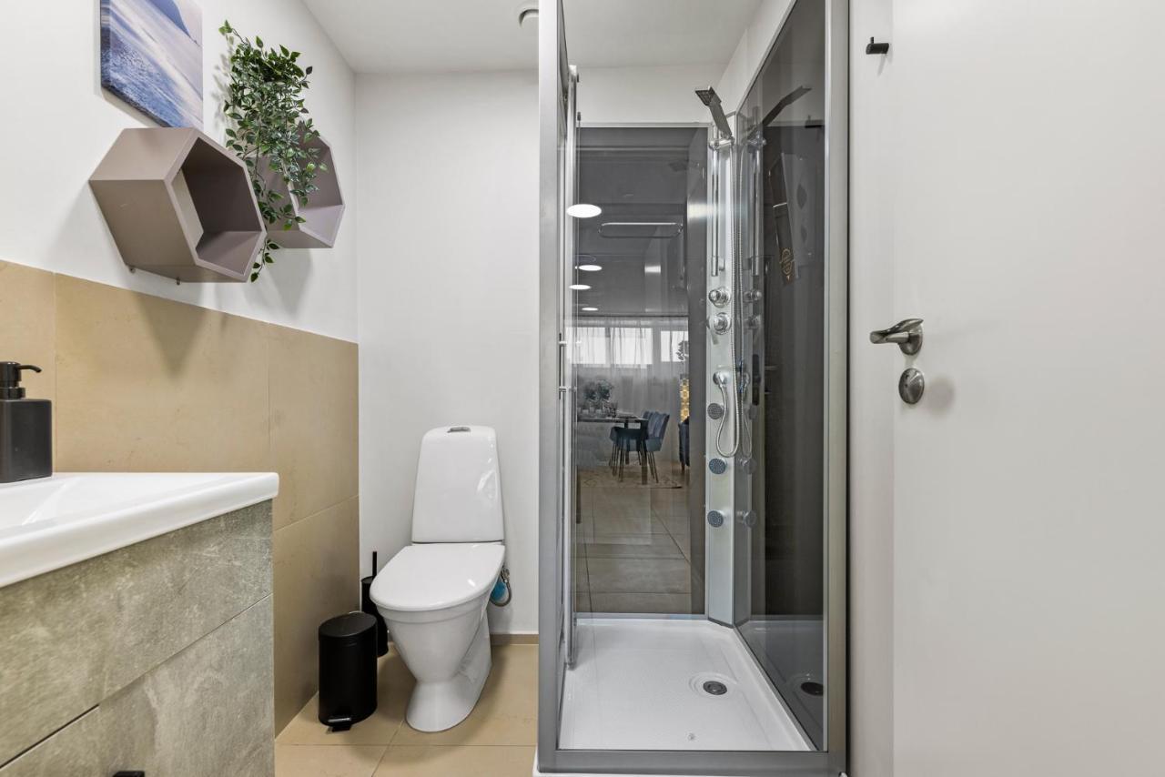 Sirena Apartment - Self Check-In And Free Parking Reval Exterior foto